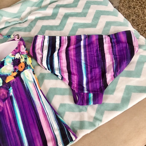 COLE of California Tankini - Picture 6 of 6